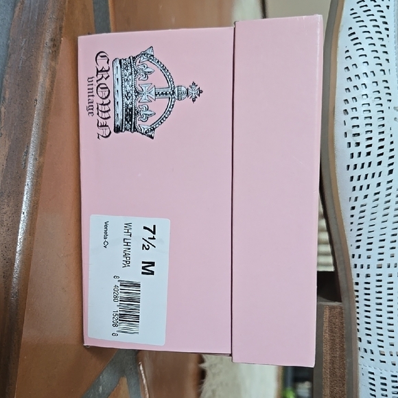 Crown White Perforated Flats for Everyday Comfort - Picture 4 of 6